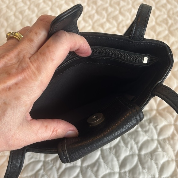 Fossil Black Leather Dual-strap Handle Shoulder Bag W/Fold-over Phone Pocket Zip - Picture 7 of 14